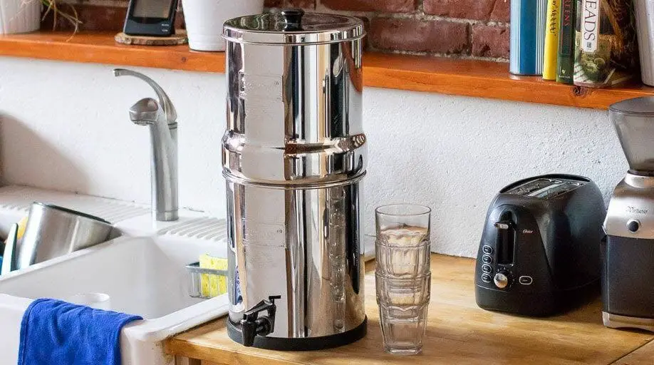 Cleaning-the-Berkey-Purification-System Cleaning The Berkey Purification System