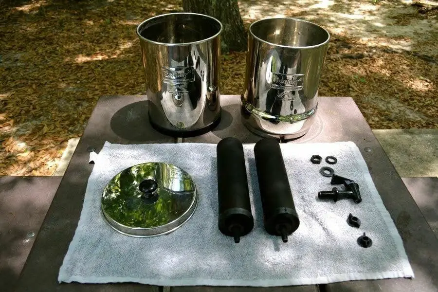 Remove-filters,-plugs,-and-spigot Remove filters, plugs, and spigot
