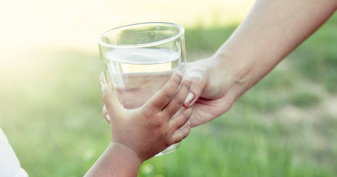 Disadvantages-of-Drinking-8-Glasses-of-Water-a-Day Disadvantages of Drinking 8 Glasses of Water a Day